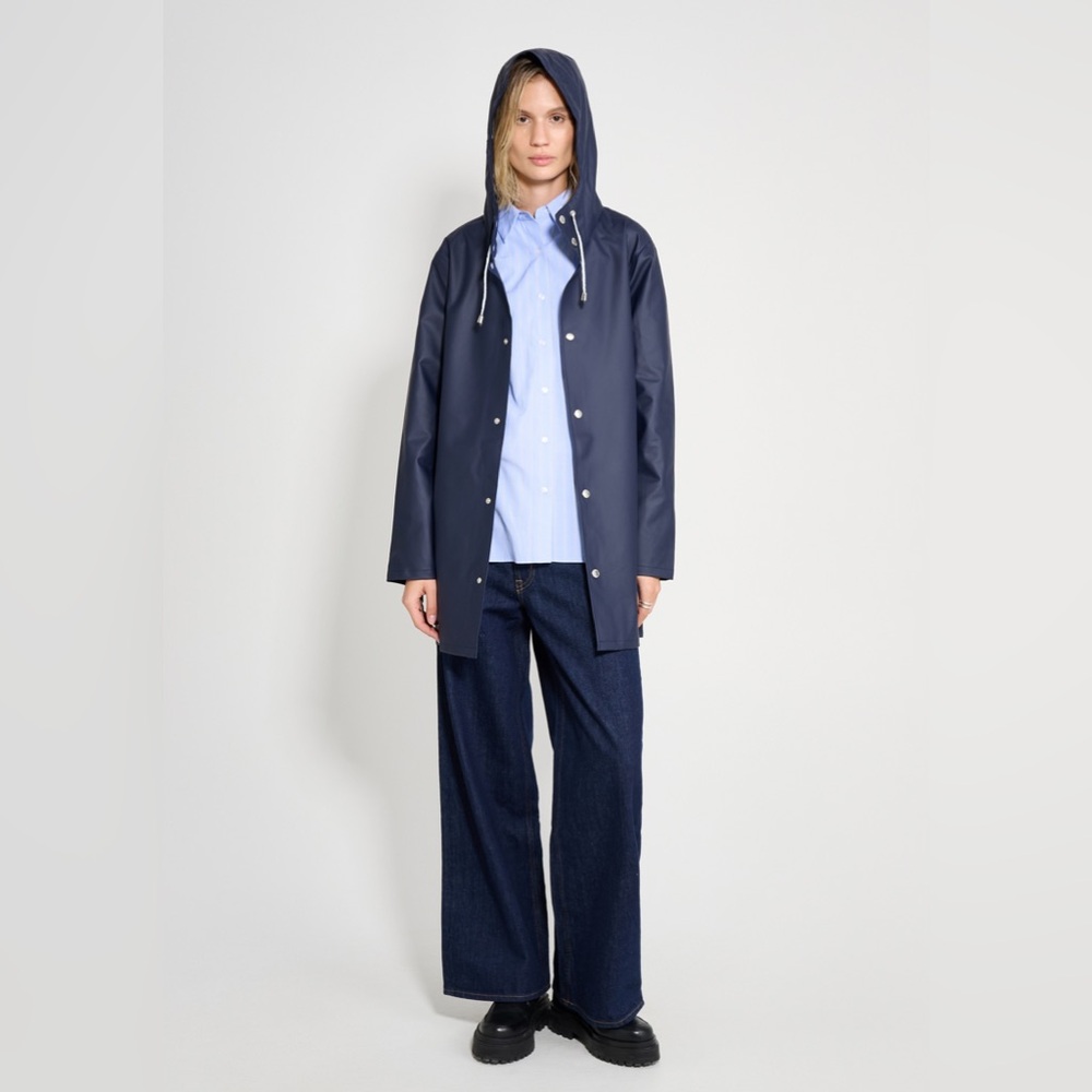 BRAND NEW - STUTTERHEIM Stockholm Lightweight Navy Hooded Raincoat
